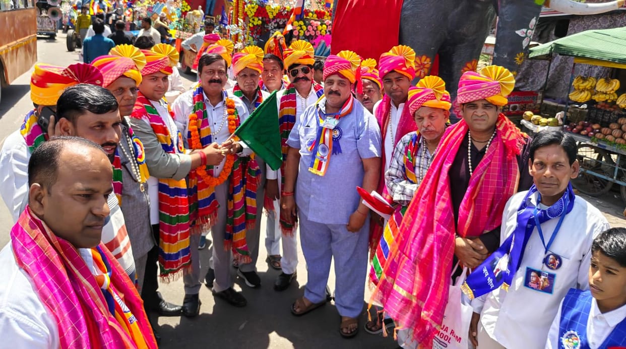 A grand procession was taken out on Ambedkar Jayanti.