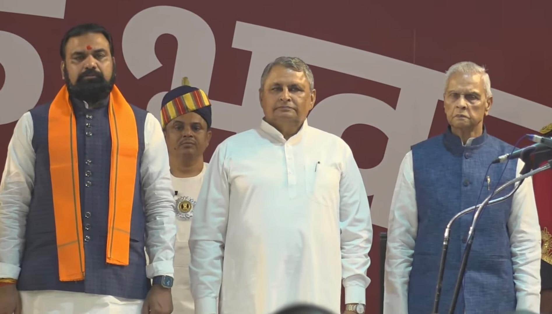 शपथ ग्रहण के दौरान सीएम सम्राट चौधरी के साथ डिप्टी सीएम विजय कुमार चौधरी और बिजेंद्र प्रसाद याद