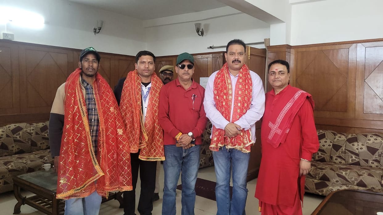 MLA Malendra Rajan arrived to visit Shri Naina Devi.