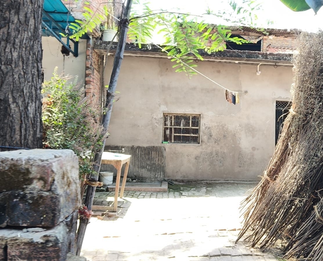 Went to the corporation office six times in eight years, yet electricity did not run in the wires.