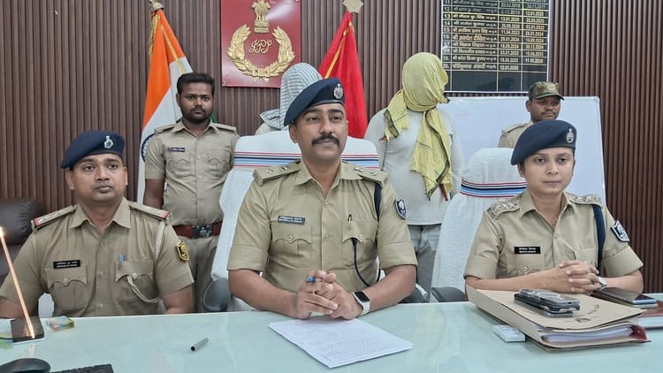 Bihar News: मुजफ्फरपुर में देह व्यापार का भंडाफोड़, टोकन सिस्टम से चलता था गोरखधंधा; मैनेजर और लाइनर गिरफ्तार