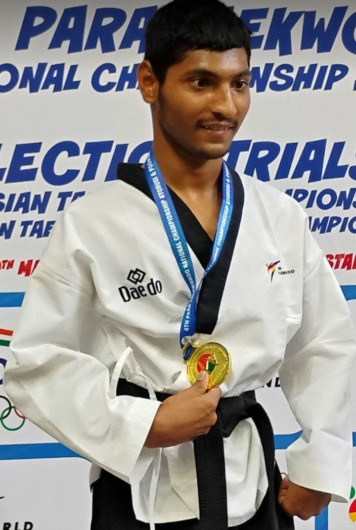 Differently-abled Anubhav Pandey wins gold in National Taekwondo.