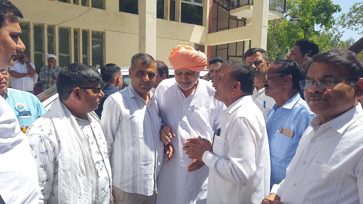 Action will be taken immediately on complaints regarding weighing or other arrangements in the market: Agriculture Minister