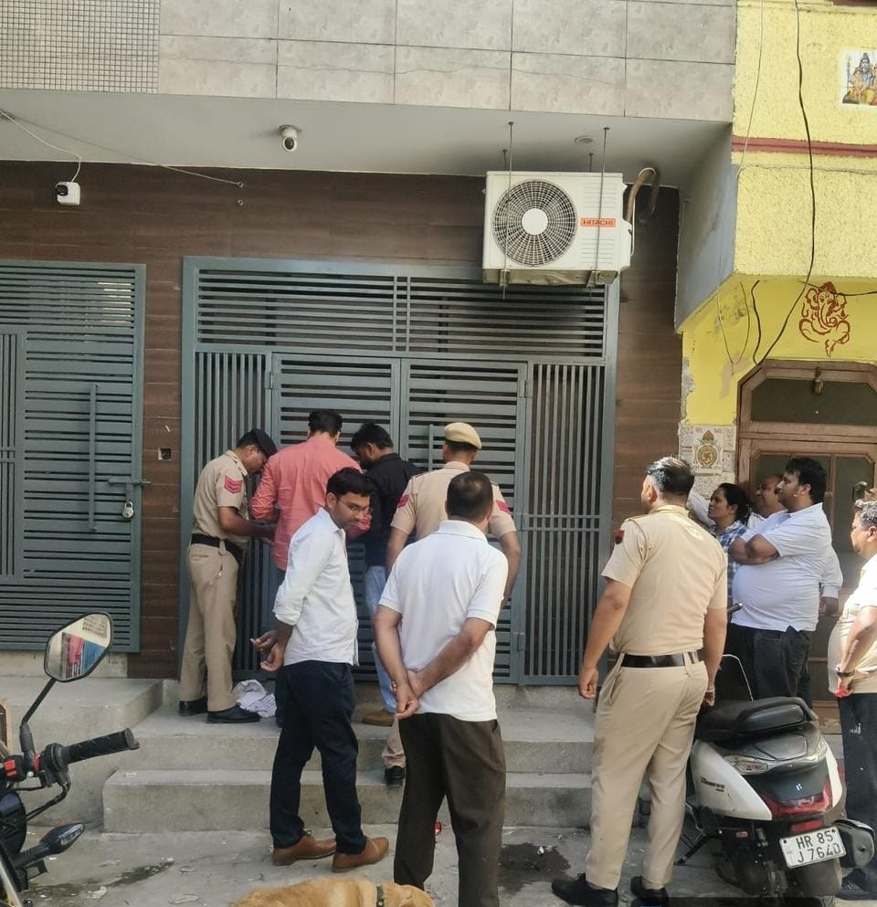 The Municipal Council sealed the shop for carrying out commercial construction without getting the map approved.