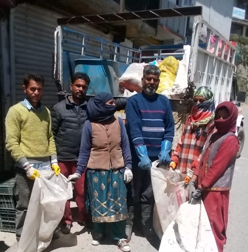 Cleanliness drive started in Chaupal, citizens made aware
