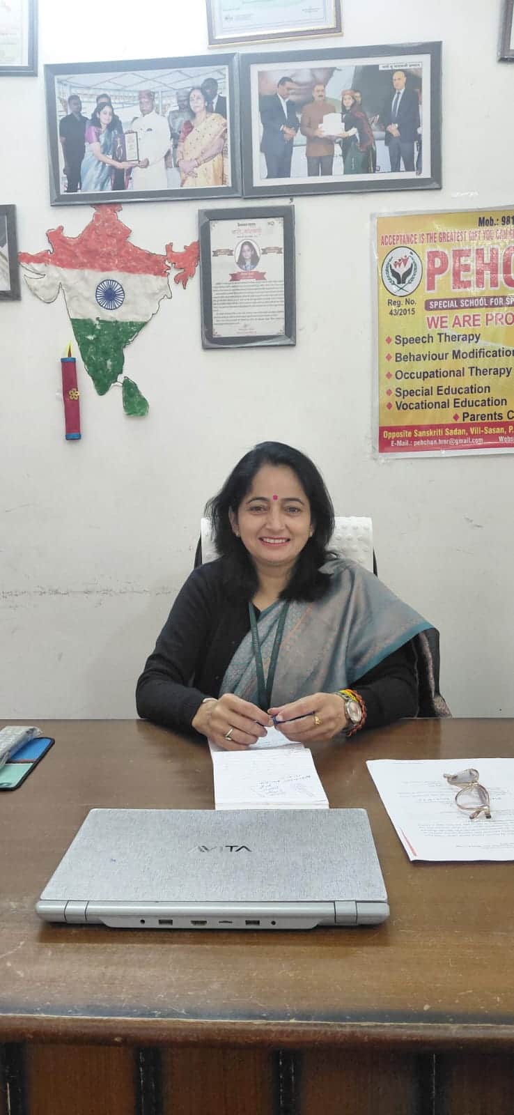 चेतना शर्मा, विशेष स्कूल संचालक।