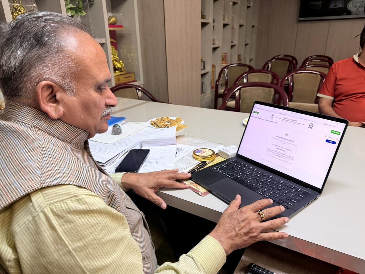 The outgoing mayor appealed to register information related to the census.