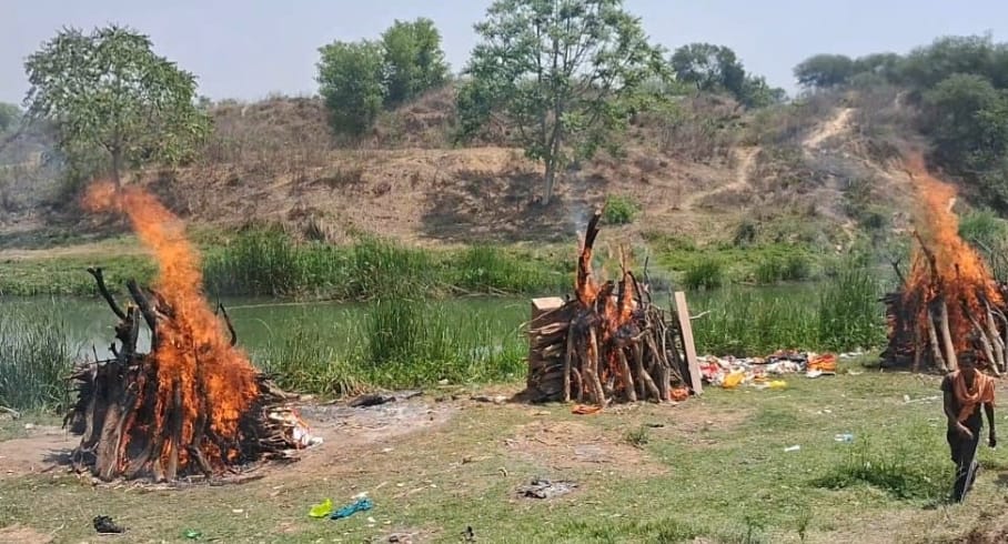 Three funeral pyres rose simultaneously; the last rites were performed on the banks of the Pandu.