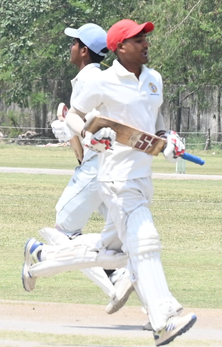 Diamond, Friends Union, Amar, Tarun Club won the cricket matches