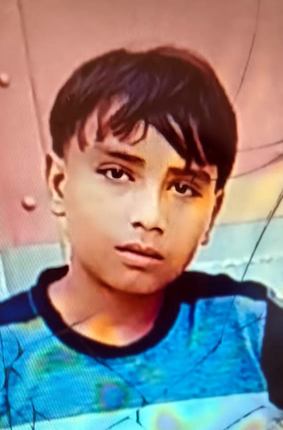 Teenager dies after coming into contact with high-tension line.