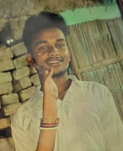 runner Death during treatment DMCH three others including  driver critical condition Bihar