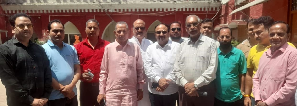 Traders demand removal of encroachments from main roads.
