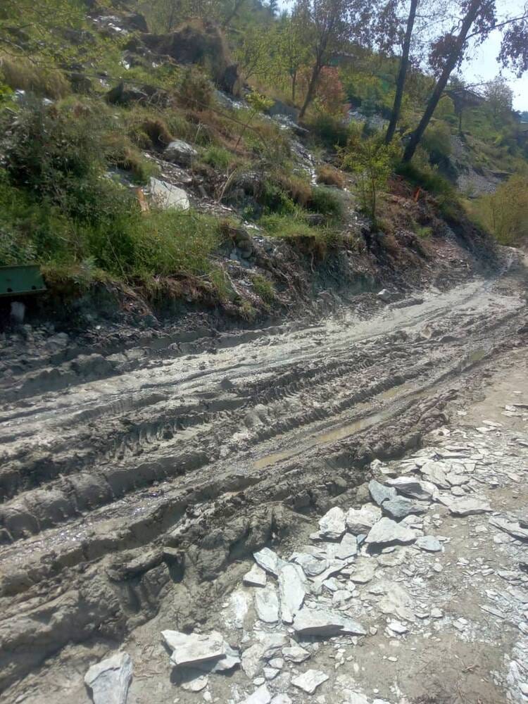 Roads are broken, life has come to a standstill... now the fear of rotting crops is again threatening.