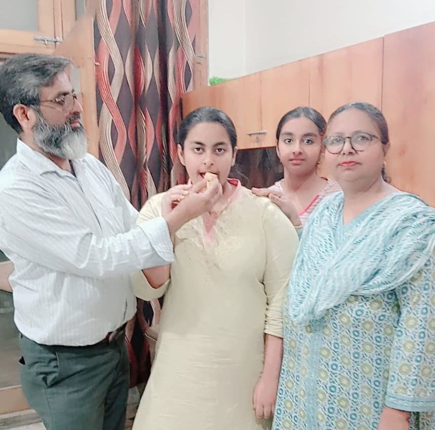 Shija's Impressive Performance Without Coaching... Guided by a Doctor Couple