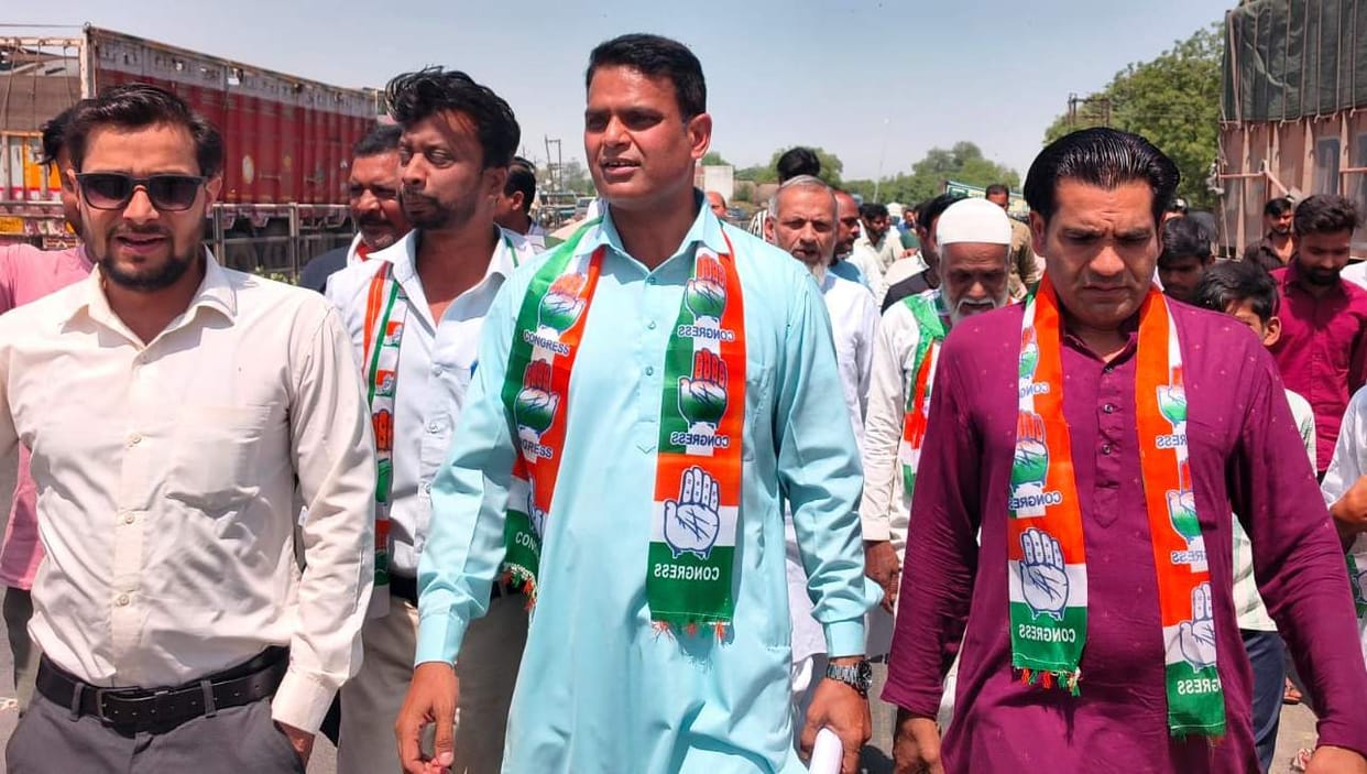Congress Stages Protest Against Smart Meters; Submits Memorandum to XEN
