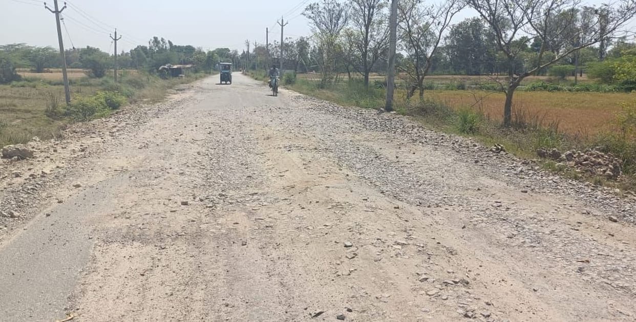 Construction of 300 roads stalled due to shortage of coal tar