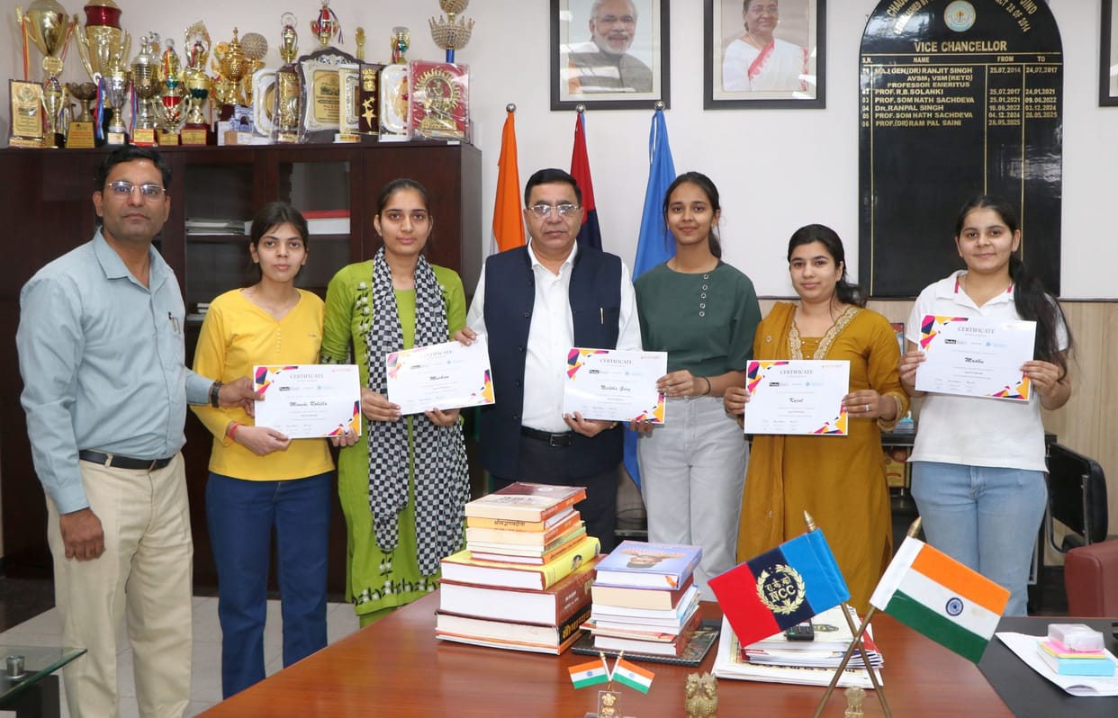 Female students have developed an air purifier model to combat rising air pollution.
