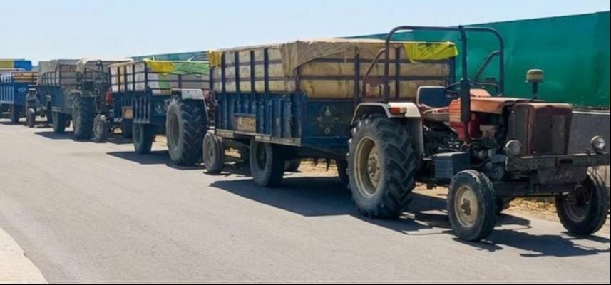 Wheat of UP farmers stopped in Haryana, farmers stranded at the border