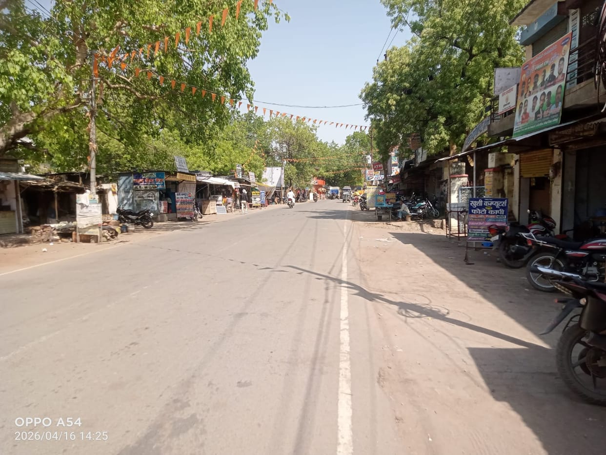 The heat of April increased the difficulties, the mercury crossed 40