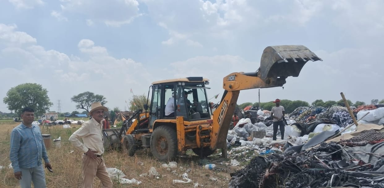Factory waste has become a nuisance for the city, entrepreneurs are being made aware