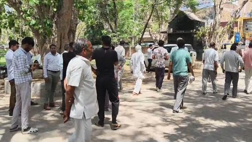 Financier beaten to death on suspicion of talking to a woman.