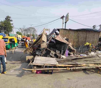 Over 50 fast food shops demolished on Narela Road