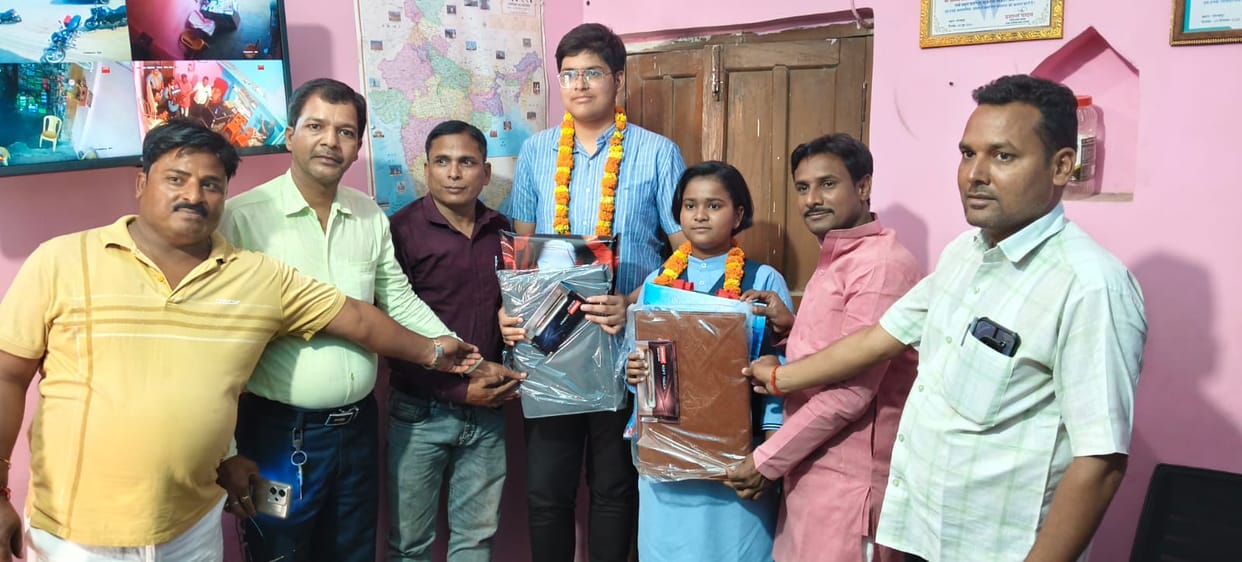 Meritorious CBSE Class 10 Students Awarded