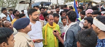 Road Blocked for 4 Hours Over Construction of Wall Near Ravidas Temple