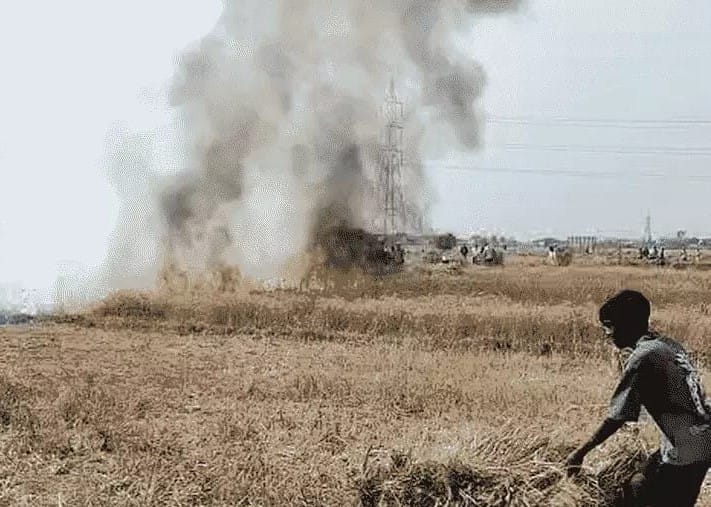 30 bighas of crops belonging to 12 farmers from four villages were reduced to ashes.