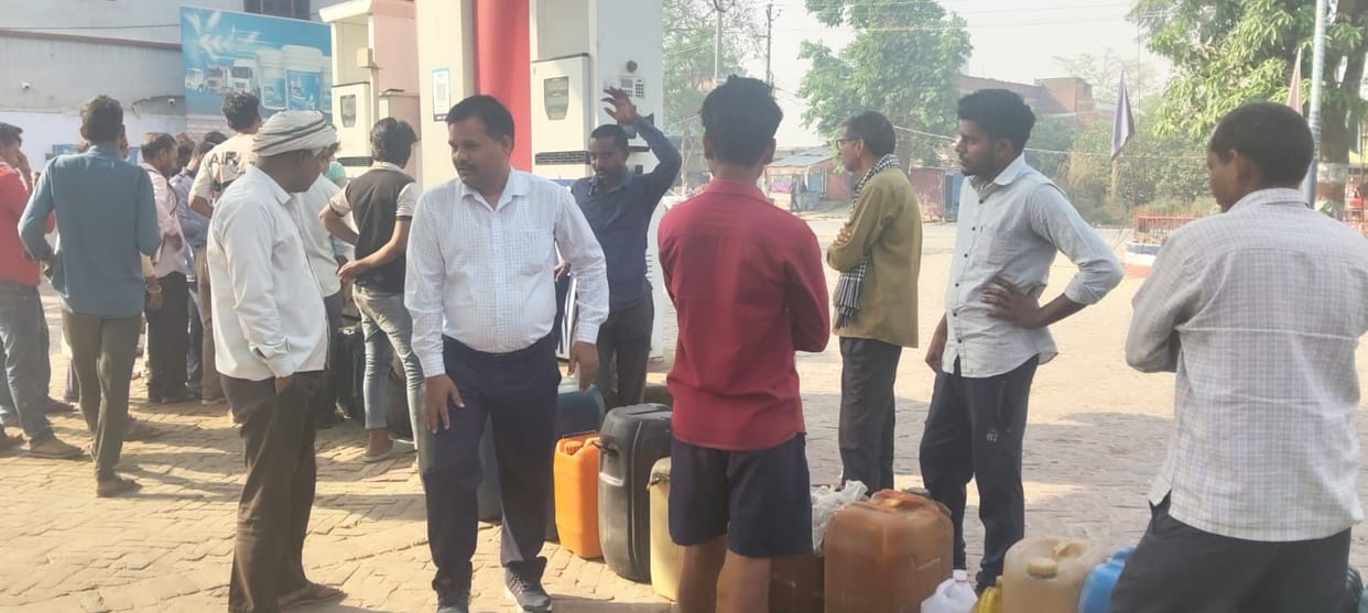 Rumours of shortages led to crowds at petrol pumps
