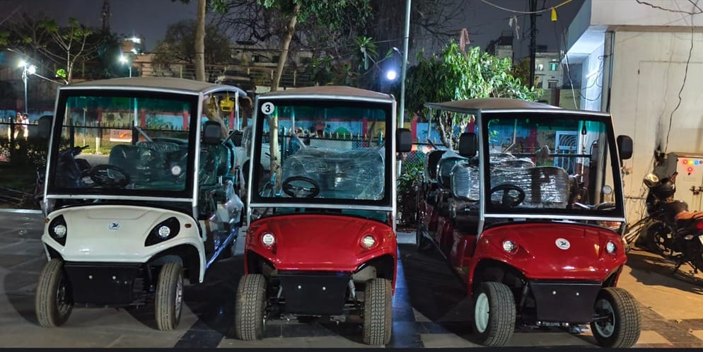 Golf carts will run from Kabirchaura, Maidagin, Benia to Vishwanath Temple.