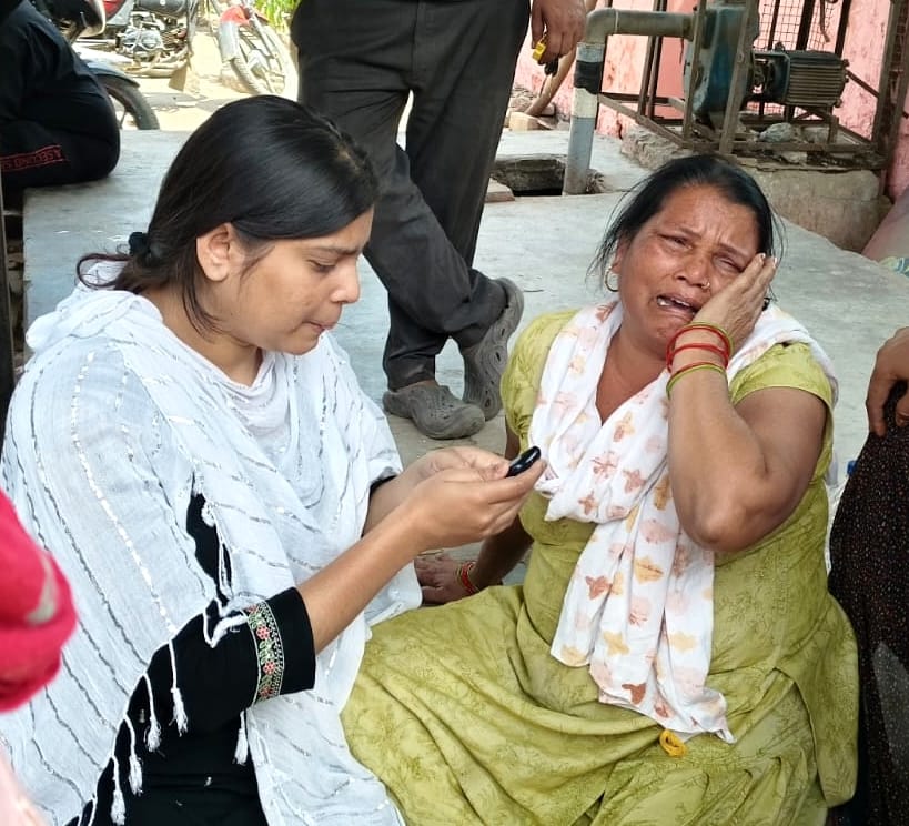 Bus Drags Youth for 500 Meters; Victim Dies