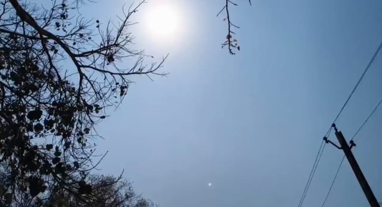 राजनांदगांव: जिले में भीषण गर्मी का प्रकोप, 45 डिग्री सेल्सियस पहुंचा तापमान