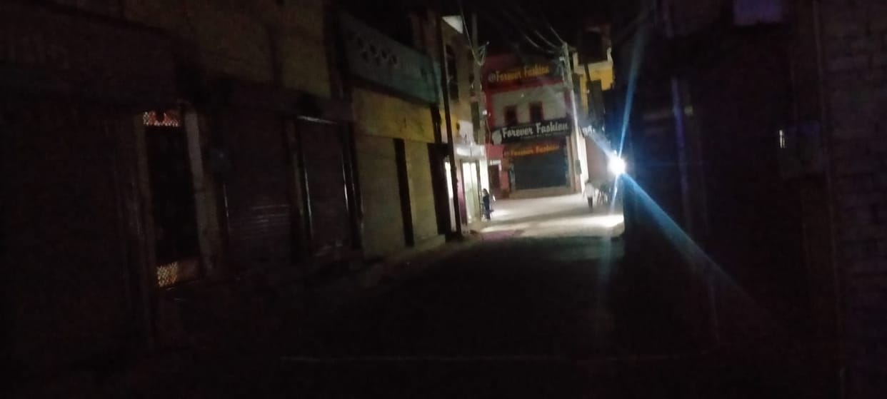 Streetlights Worth Lakh Turn into Showpieces Over Missing or Defective