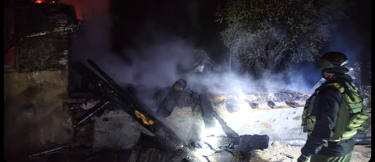 Srinagar, Fire in House, Haqnar Gandherbal, Army Help