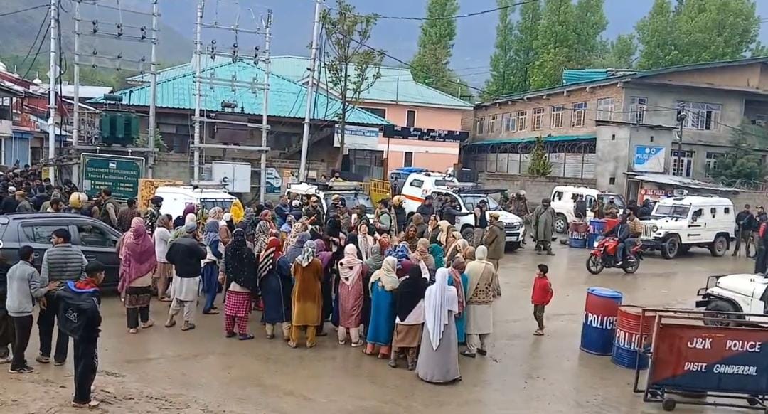 Srinagar, Arhama Encounter, Gandherbal Peoples, Held Protest