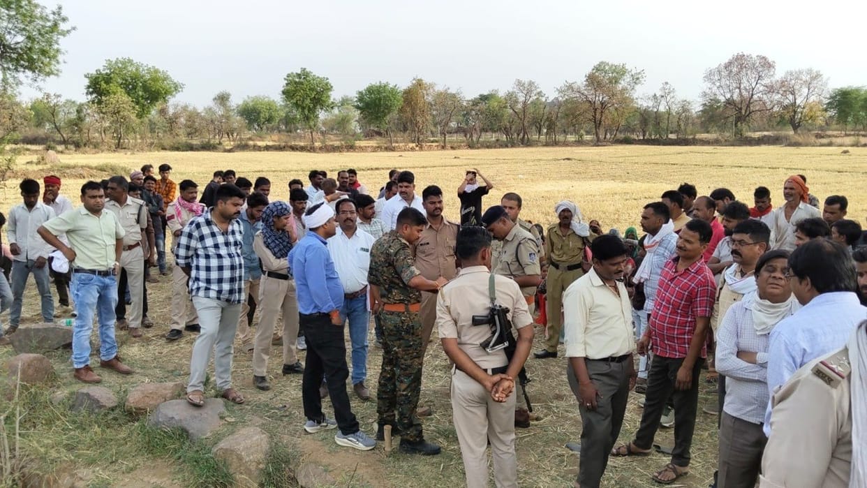 Bodies of a mother and son found in a village well; police are investigating the matter.