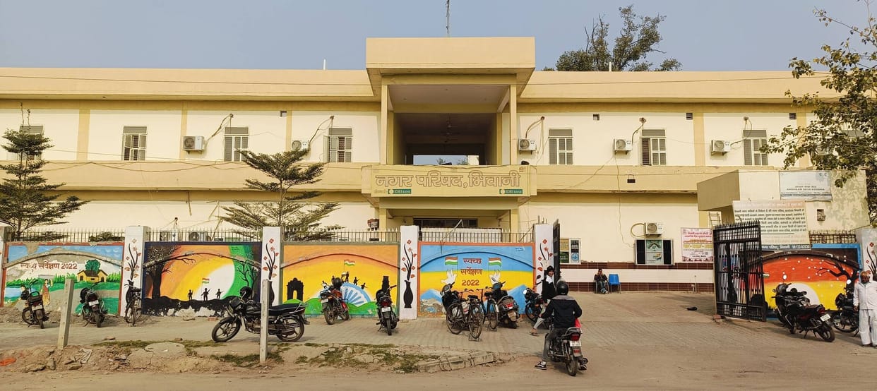 The city council is entangled in new cleanliness parameters, the city of temples is turning into a garbage dump.