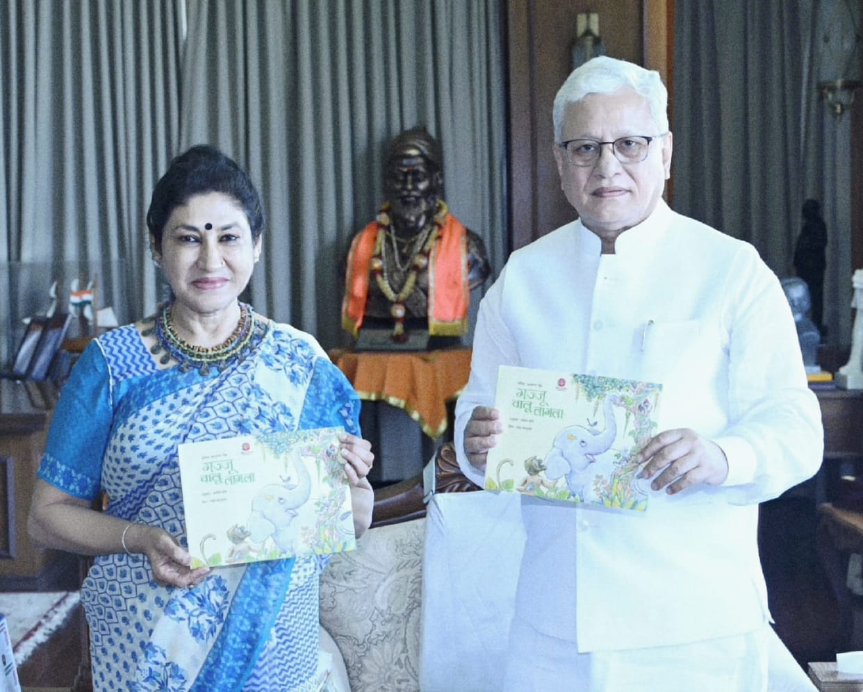 Launch of the Marathi Edition of the Book Gajju Chalne Laga