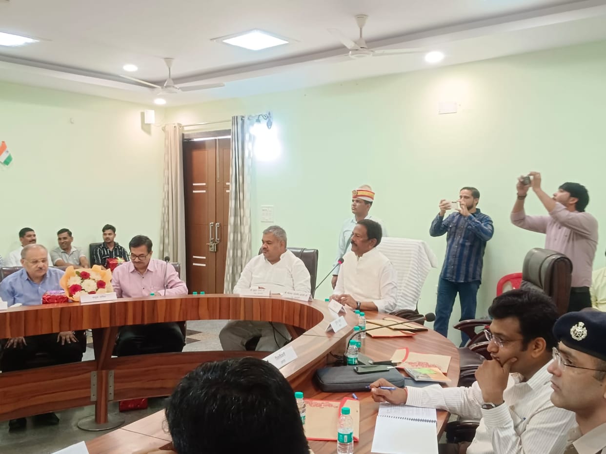 Electricity department officials summoned to Lucknow for not removing high tension lines from above schools