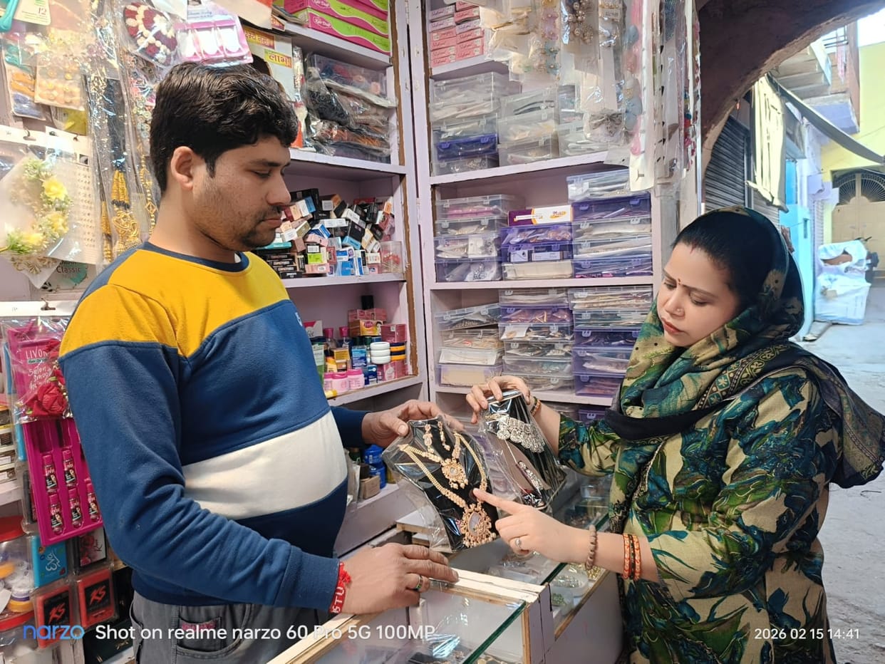 Markets Decked Out for Akshaya Tritiya; Shoppers Flock In