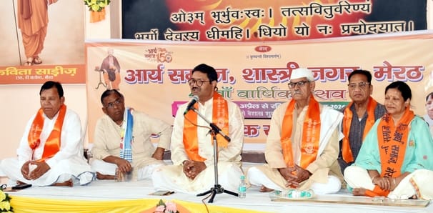 A balanced life is the best: Acharya Harishankar