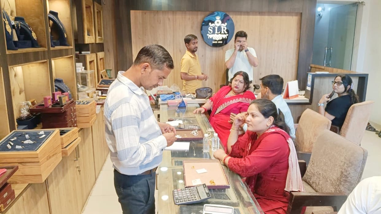Surge in Sales of Lightweight Jewelry on Akshaya Tritiya