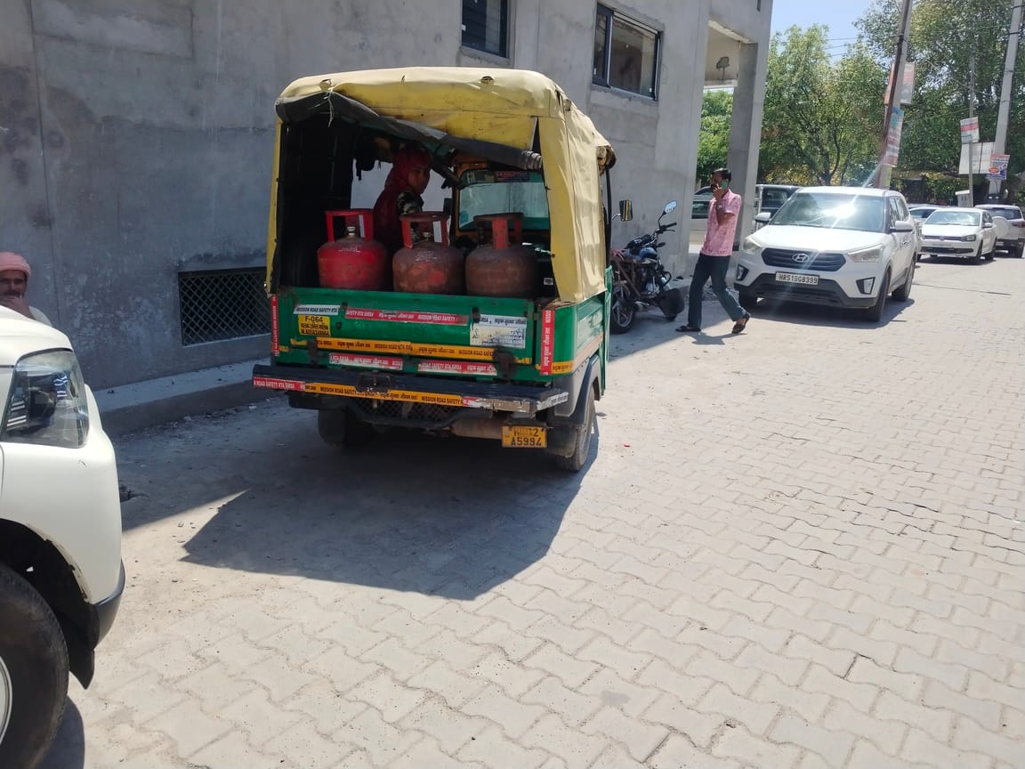 Gas cylinders have not been supplied to rural areas for the past nine days, leaving villagers distressed