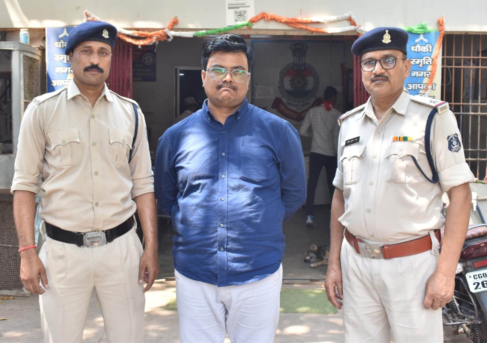 क्लब संचालक को पुलिस ने किया girftat