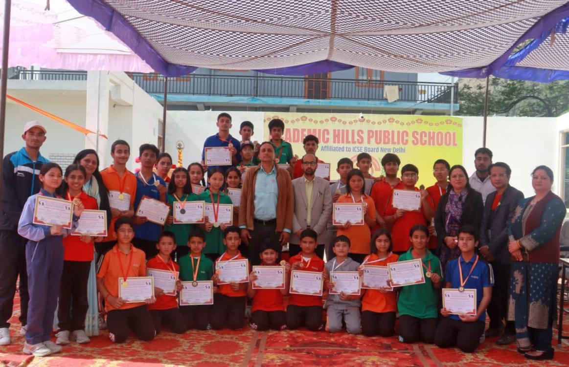 Ritika and Kartik won gold medals in the Under-14 category.