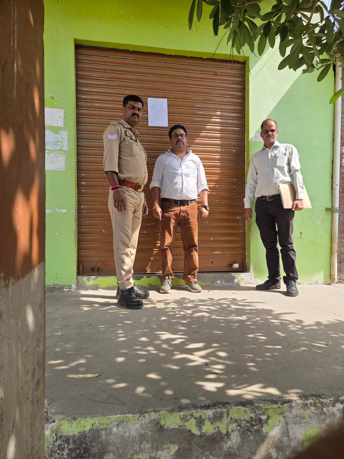 After the death of a young man, the clinic of a quack was sealed.