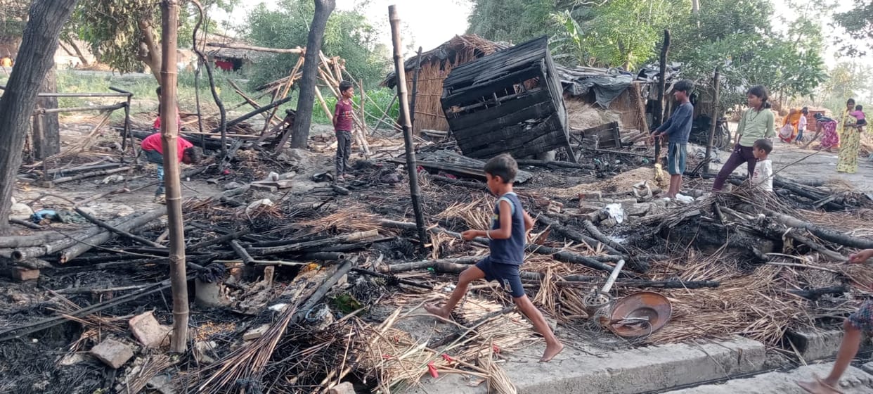 Four huts burnt to ashes in a fire