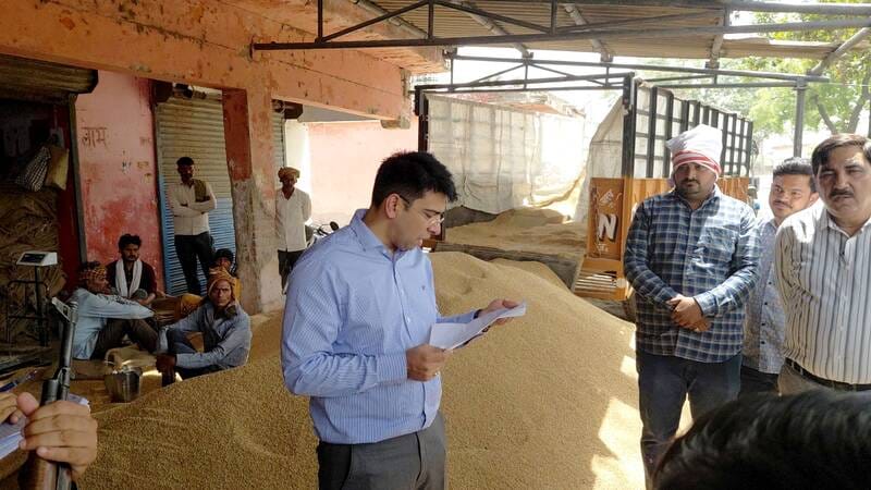 DM Stunned to Find Middleman at Procurement Center; Files Report