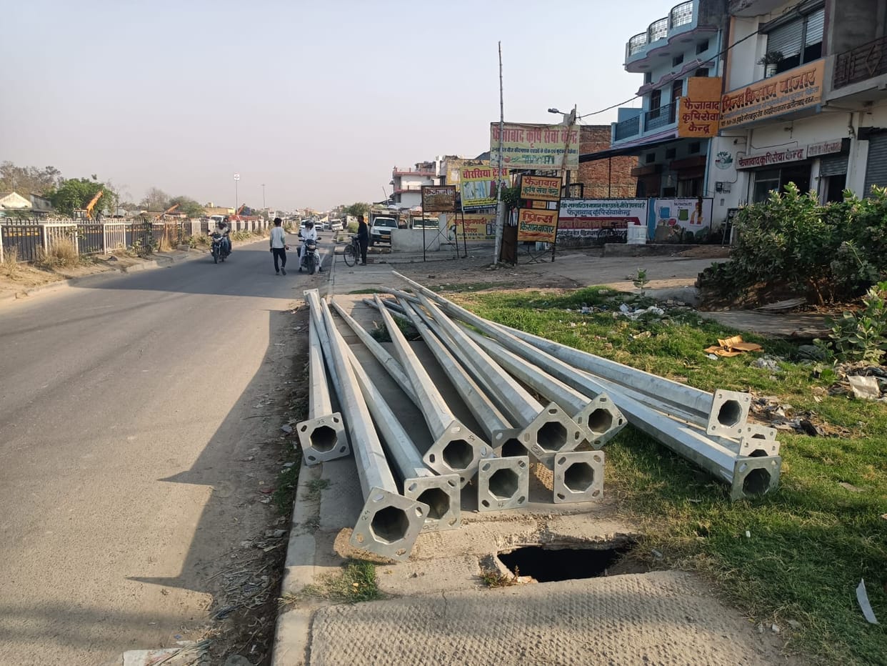 Convenience: Highway service lanes will soon be illuminated